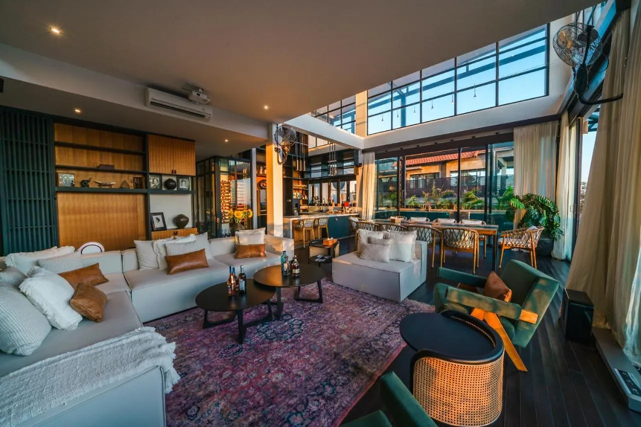 Penthouse Sunset Seabreeze - 5 Stars K Club Penthouse With Seaview Next To Finns Canggu