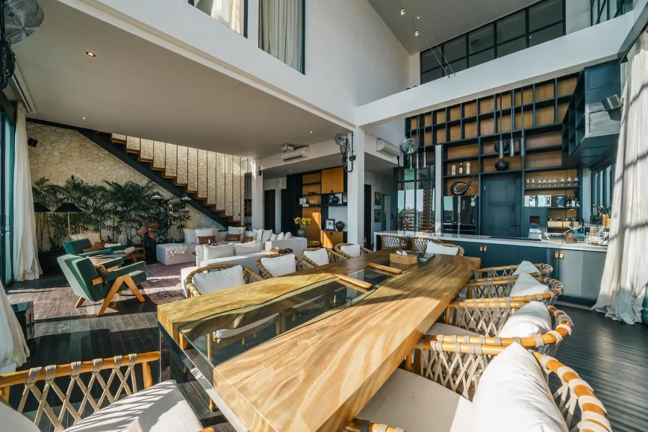 Apartment Penthouse Sunset Seabreeze - 5 Stars K Club Penthouse With Seaview Next To Finns Canggu